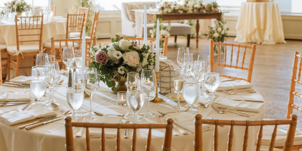 Average cost to rent tables and chairs sale for wedding